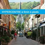 Duplex Atypique Climatise, Parking, Lit Double, Netflix, 500m Centre Albertville