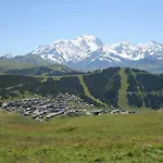 Duplex Atypique Climatise, Parking, Lit Double, Netflix, 500m Centre * Albertville