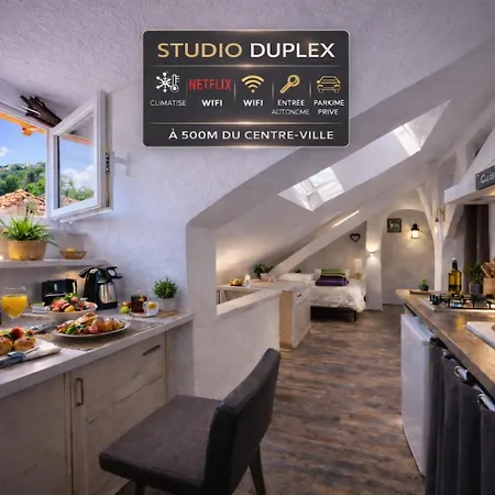 شقة Duplex Atypique Climatise, Parking, Lit Double, Netflix, 500m Centre