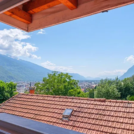 Duplex Atypique, Classe De France, Climatisation, Parking, Lit Double, Calme Et Cosy, Netflix, Wifi, 400m Centre, Boite A Cles, La Tarine البيتفيل