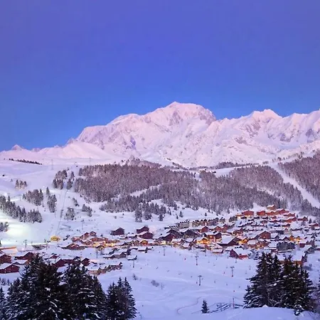 Appartamento Duplex Atypique, Classé De France, Climatisation, Parking, Lit Double, Calme Et Cosy, Netflix, Wifi, 400m Centre, Boîte à Clés, La Tarine *
